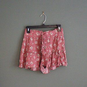 ❇️🌺loose floral shorts🌺❇️